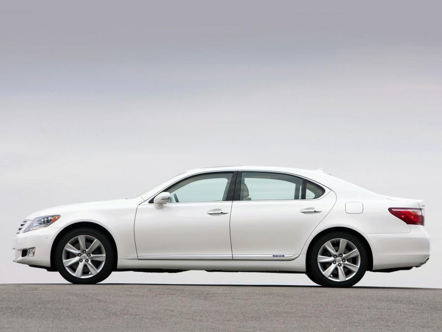  Lexus LS600h L 2009 года  (фото 6 из 16)